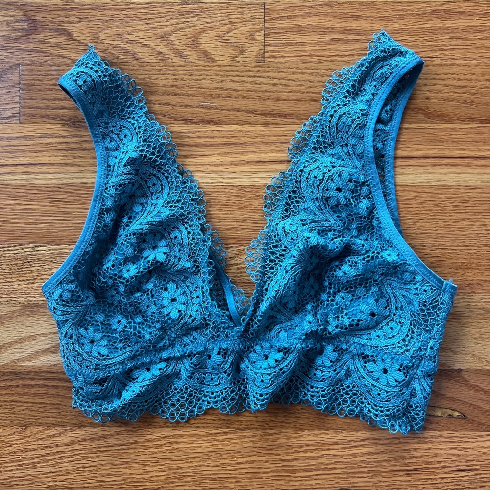 Victoria's Secret Teal Lace Bra
